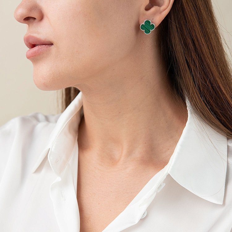 Серебряные серьги "Клевер" с малахитом 122115 от ювелирного магазина Оникс - 8