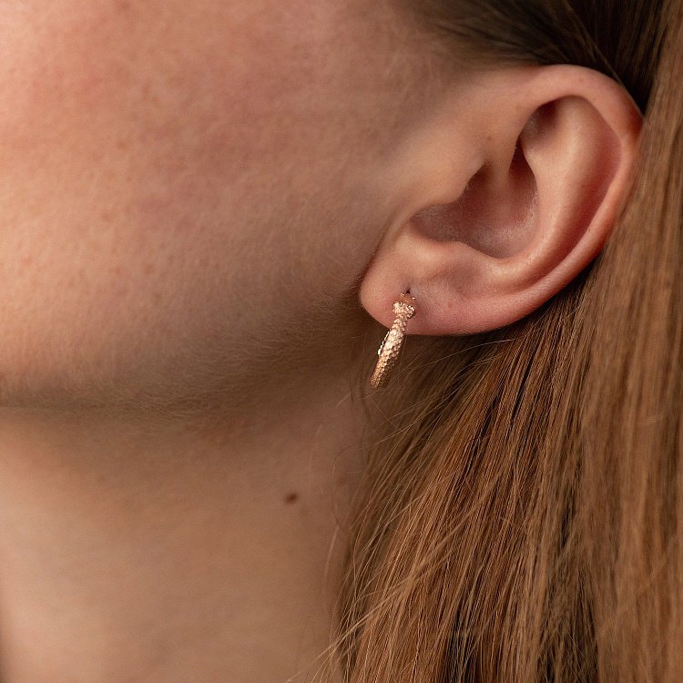 Золотые серьги - пусеты "Гремучие змеи" с09004 от ювелирного магазина Оникс - 3