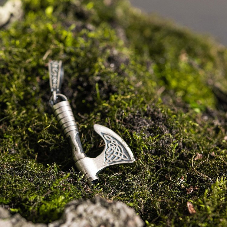 Срібний кулон "Секіра Перуна" 093 від ювелірного магазину Онікс - 3