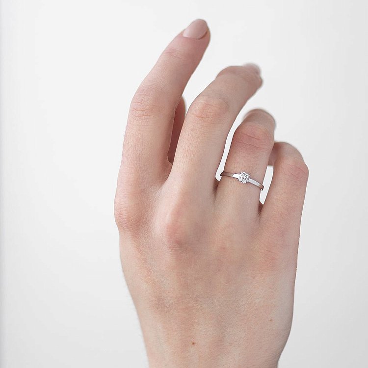 Золотое помолвочное кольцо с бриллиантом R0674б - 3 Золотое помолвочное кольцо с бриллиантом R0674б от ювелирного магазина Оникс - 3