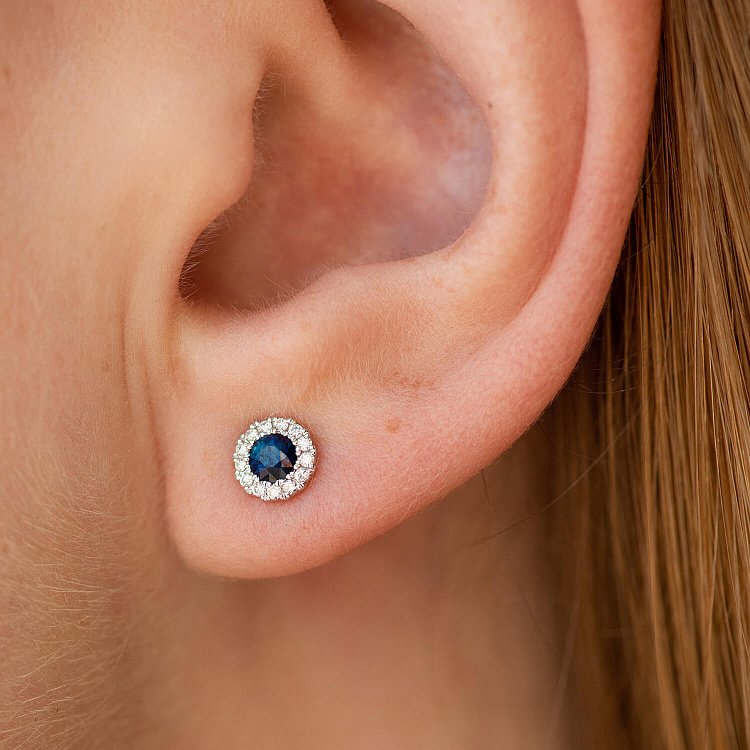 Золоті сережки - пусети (діаманти, сапфіри) сб0497gm від ювелірного магазину Онікс - 1