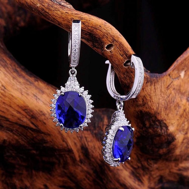 Срібні сережки з фіанітами с9 від ювелірного магазину Онікс - 2