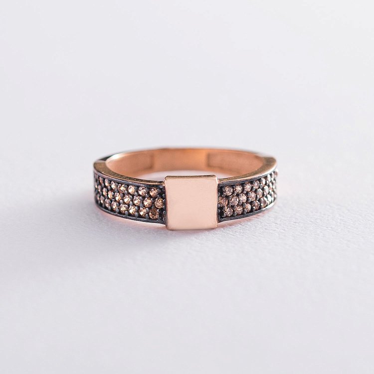 Золотое кольцо с фианитами к05997 от ювелирного магазина Оникс