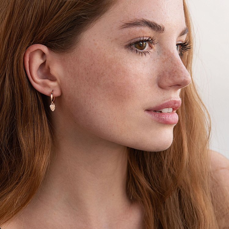 Золотые серьги - кольца "Сердечки" с07522 от ювелирного магазина Оникс - 1