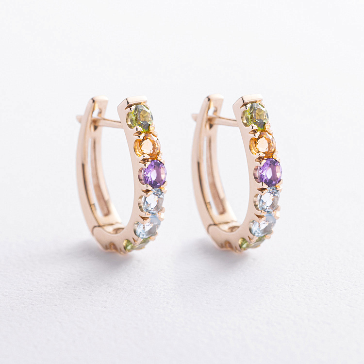 Золоті сережки з доріжкою різнокольорових натуральних каменів с09721 від ювелірного магазину Онікс