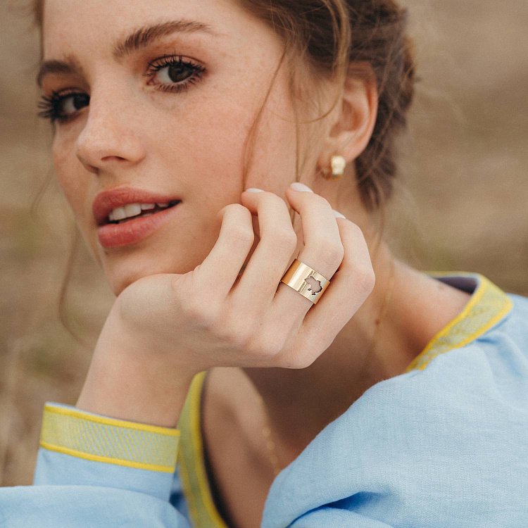 Каблучка "Моя Україна" у жовтому золоті к07038 від ювелірного магазину Онікс - 10