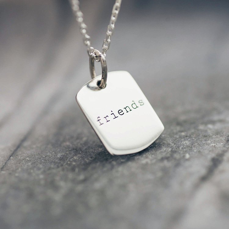 Серебряный кулон "Друзья" 133039f от ювелирного магазина Оникс