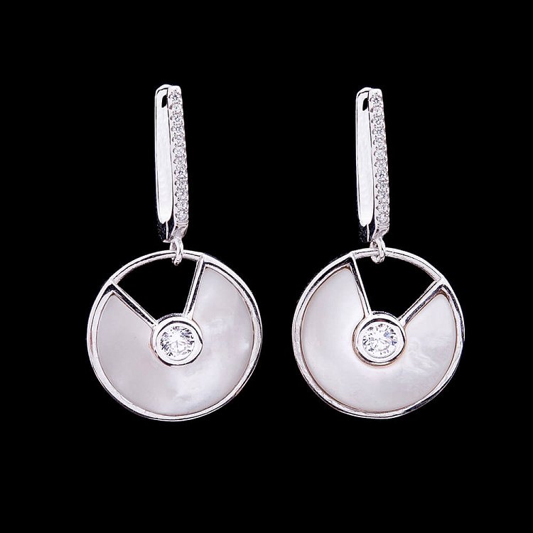 Серебряные серьги с перламутром и фианитами 121694 от ювелирного магазина Оникс