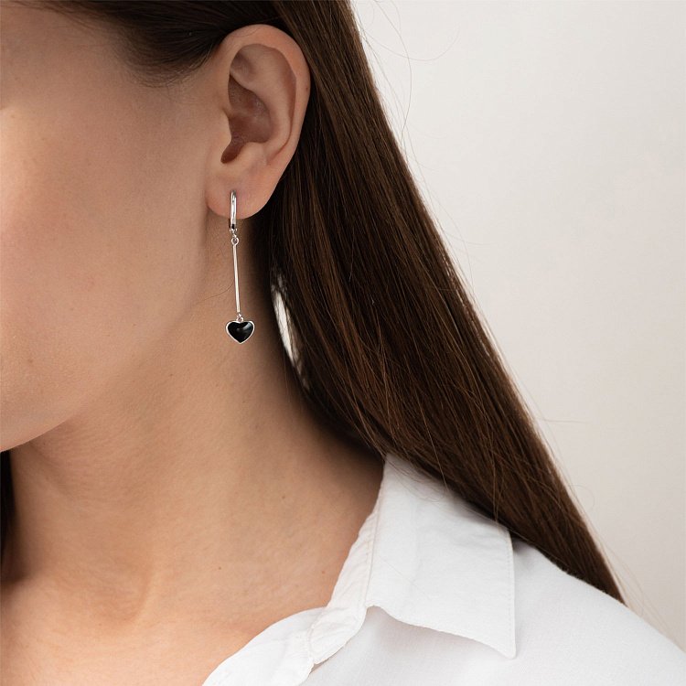 Серебряные серьги "Сердечки" (эмаль) 122807 от ювелирного магазина Оникс - 1