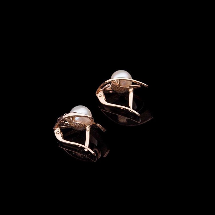 Золотые серьги (культ. пресн. жемчуг. фианиты) с01528 - 1 Золотые серьги (культ. пресн. жемчуг. фианиты) с01528 от ювелирного магазина Оникс - 1