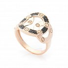 Золотое кольцо с черными фианитами к05580 от ювелирного магазина Оникс