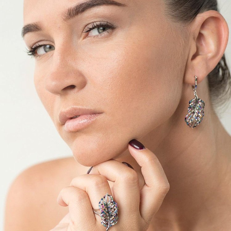 Срібний перстень "Листочок" (різнокольорові фіаніти) 112057 від ювелірного магазину Онікс - 2