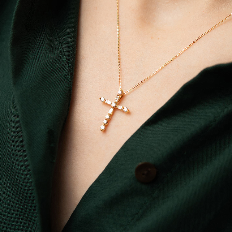 Хрестик у жовтому золоті з діамантами пб0362nl від ювелірного магазину Онікс - 3