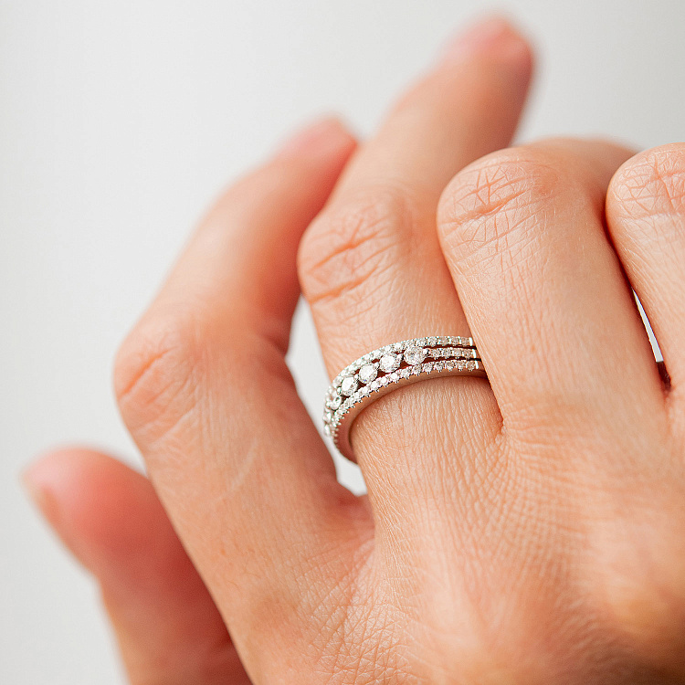 Золотое кольцо с бриллиантами кб0655ca от ювелирного магазина Оникс - 1