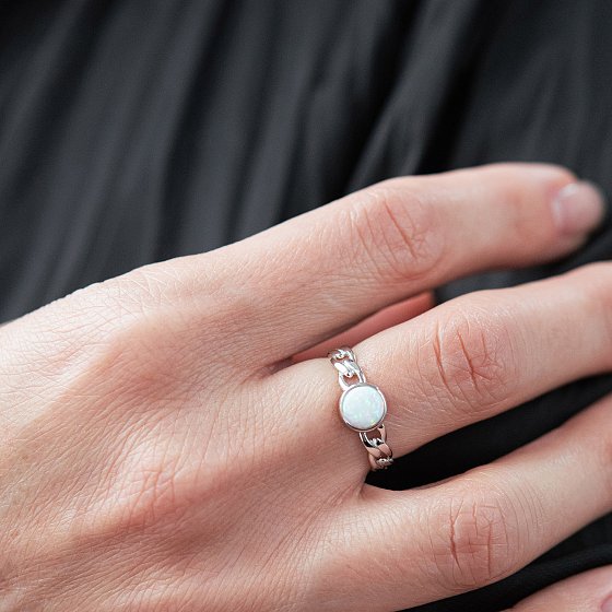 Кольцо "Цепочка" с синт. опалом (белое золото) к08298 №4