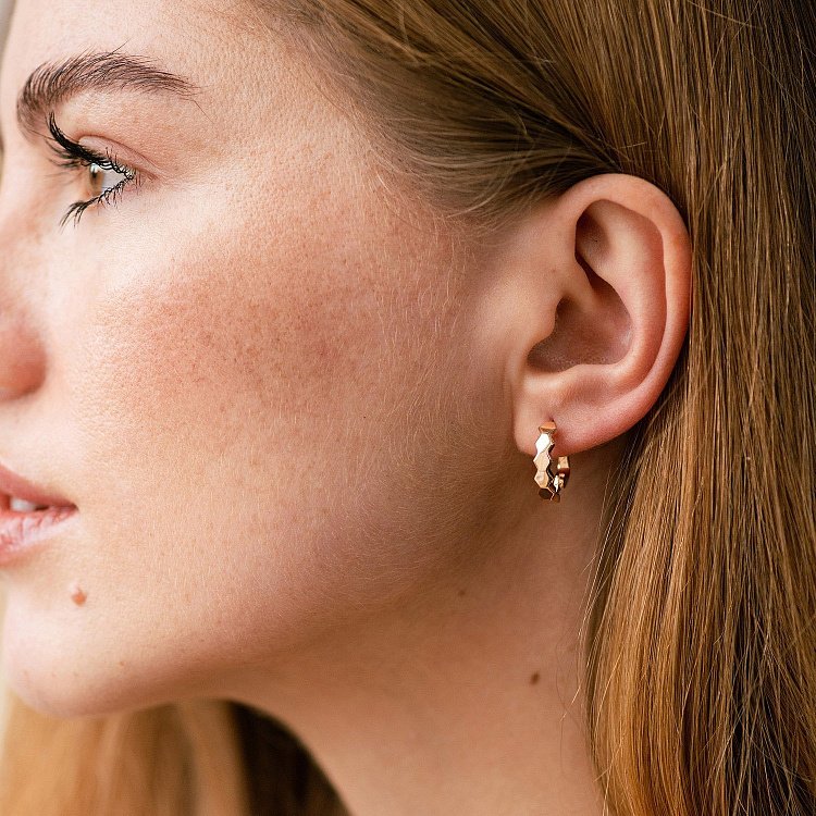 Серьги из красного золота на английской застежке с06385 от ювелирного магазина Оникс - 3