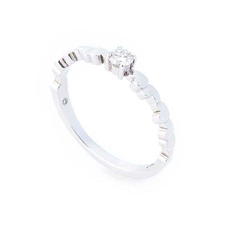 Золота каблучка з діамантом zberdk136282 від ювелірного магазину Онікс