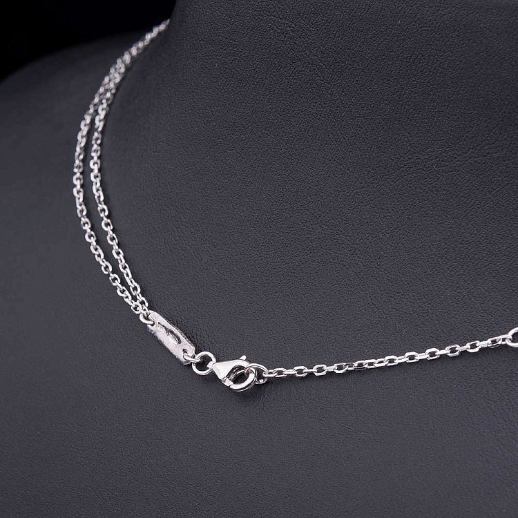 Срібне кольє "Конюшина" з фіанітом і оніксом 18351 від ювелірного магазину Онікс - 2