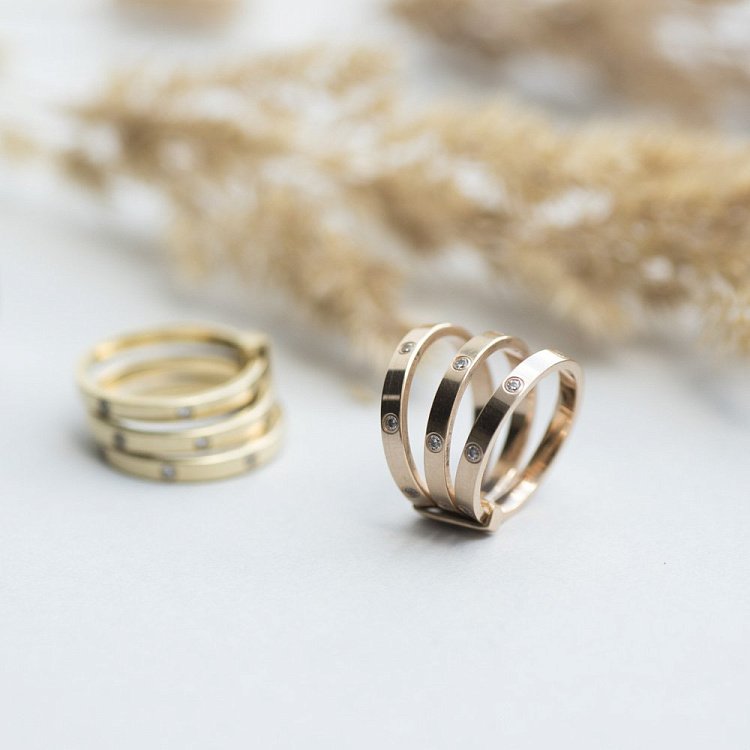 Потрійна каблучка з фіанітами к02619 від ювелірного магазину Онікс - 6