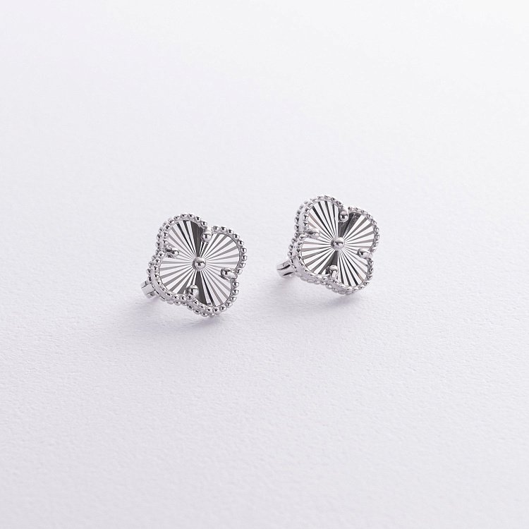 Сережки "Конюшина" в білому золоті с08872 від ювелірного магазину Онікс