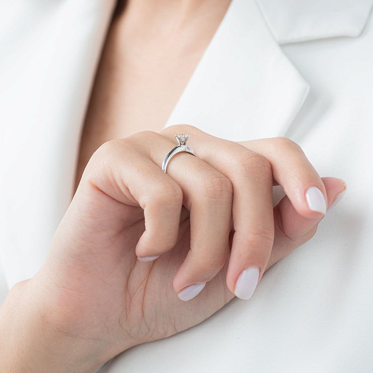 Помолвочное кольцо "Tiffany & Co" с бриллиантом (платина) к388tif - 3 Помолвочное кольцо "Tiffany & Co" с бриллиантом (платина) к388tif от ювелирного магазина Оникс - 3