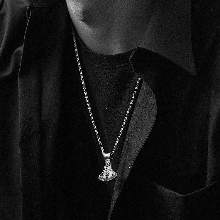 Срібний кулон - сокира "Шолом жаху" 7044 від ювелірного магазину Онікс - 8