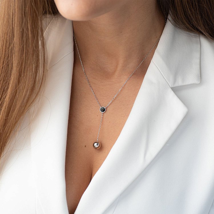 Серебряное колье "Шар" с эмалью 181069 от ювелирного магазина Оникс