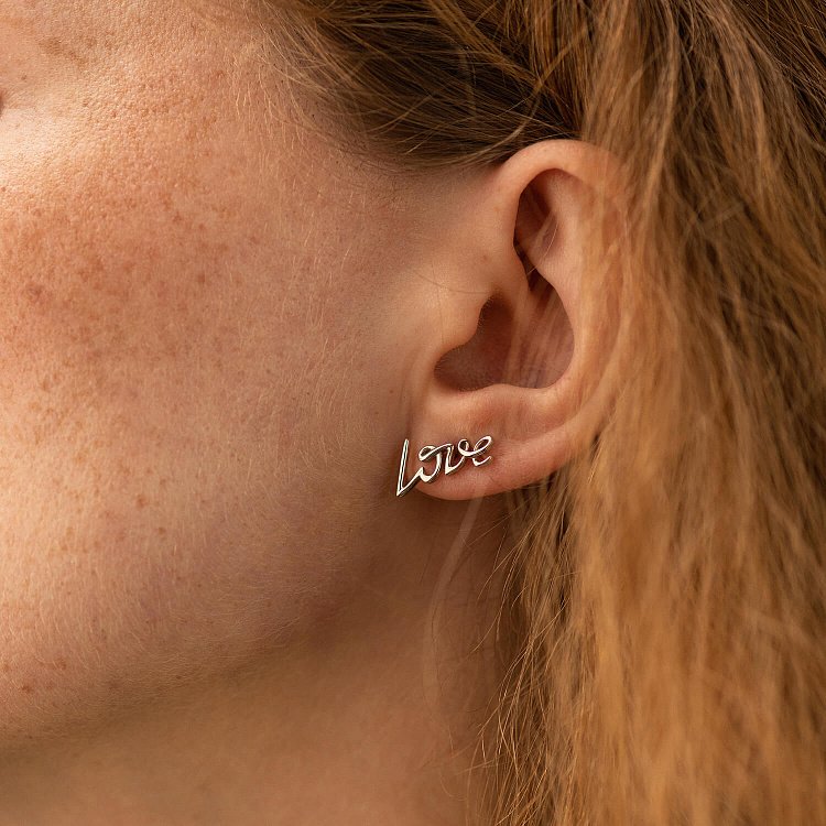 Сережки - пусети "Love" у білому золоті с07673 від ювелірного магазину Онікс - 3