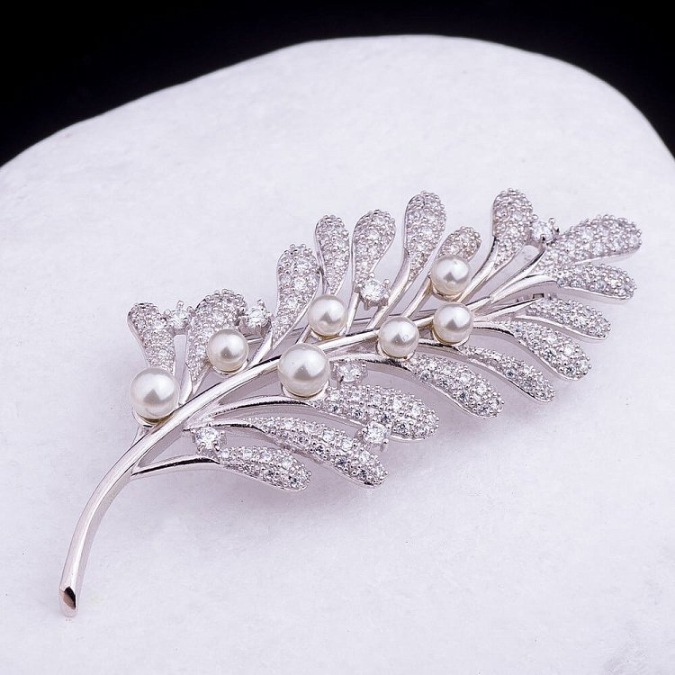 Серебряная заколка с жемчугом 16080 от ювелирного магазина Оникс - 2