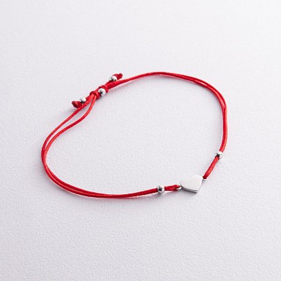 Браслет с красной нитью "Сердце" (белое золото) б05273