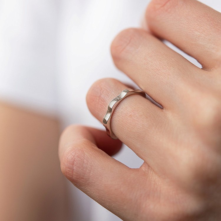 Каблучка "Холлі" у білому золоті к07448 від ювелірного магазину Онікс - 6