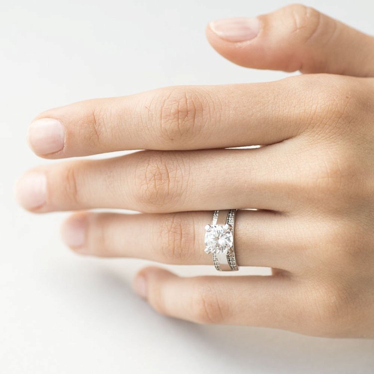 Золота каблучка (фіаніти) к02970 від ювелірного магазину Онікс - 8