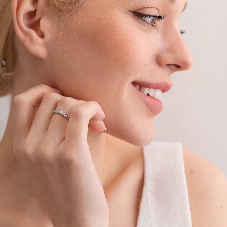 Каблучка в білому золоті з діамантами 27231121 від ювелірного магазину Онікс - 4