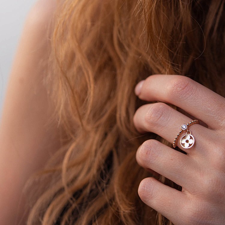 Золота каблучка "Конюшина" з фіанітом к07049 від ювелірного магазину Онікс - 5