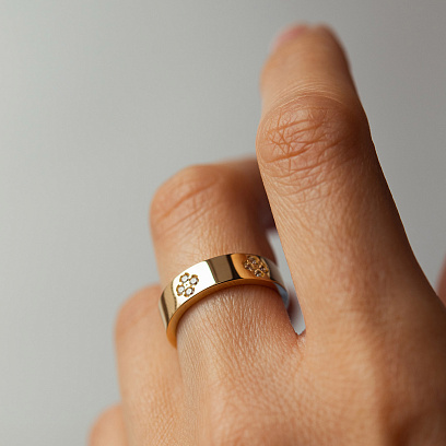 Каблучка "Конюшина" в жовтому золоті (фіаніти) к08440 №4