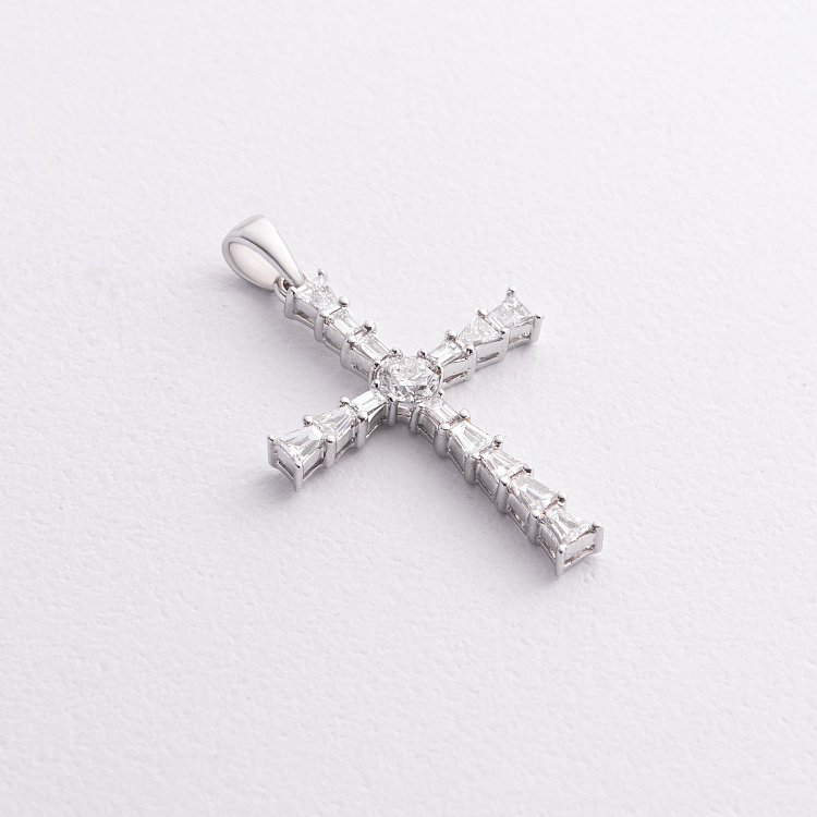 Хрестик у білому золоті з діамантами пб0368cha від ювелірного магазину Онікс