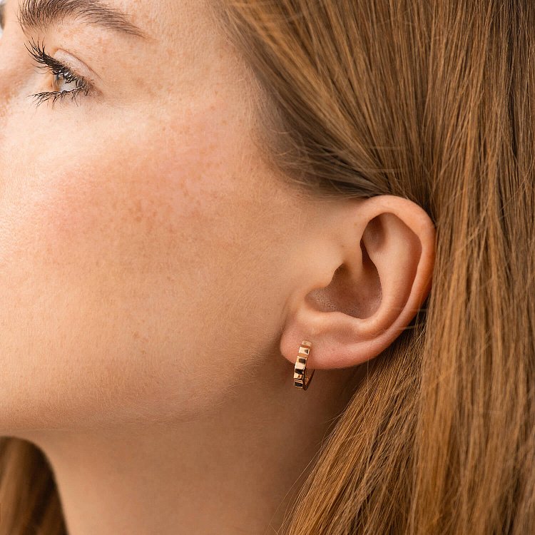 Серьги - кольца "Ruby" в красном золоте с09103 от ювелирного магазина Оникс - 1