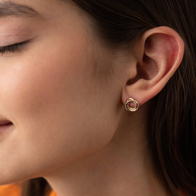 Сережки - пусети "Захоплення" в жовтому золоті с06937 від ювелірного магазину Онікс - 1