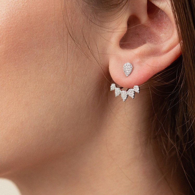 Серебряные серьги - джекеты с фианитами 902-01125 от ювелирного магазина Оникс