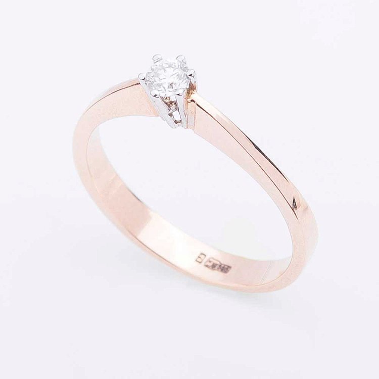 Эксклюзивное золотое кольцо с бриллиантами YZ03931 от ювелирного магазина Оникс