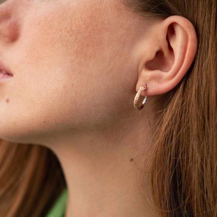 Золоті сережки - пусети "Гримучі змії" с09004 від ювелірного магазину Онікс - 1