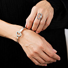 Жесткий браслет "Alice" в белом золоте (фианиты) б05748 от ювелирного магазина Оникс - 1