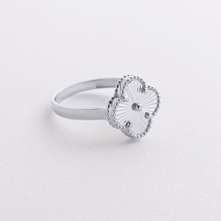 Кольцо "Клевер" в белом золоте к08068 от ювелирного магазина Оникс - 1