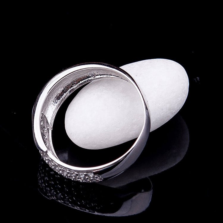 Золотое кольцо с фианитами к04019 от ювелирного магазина Оникс - 2