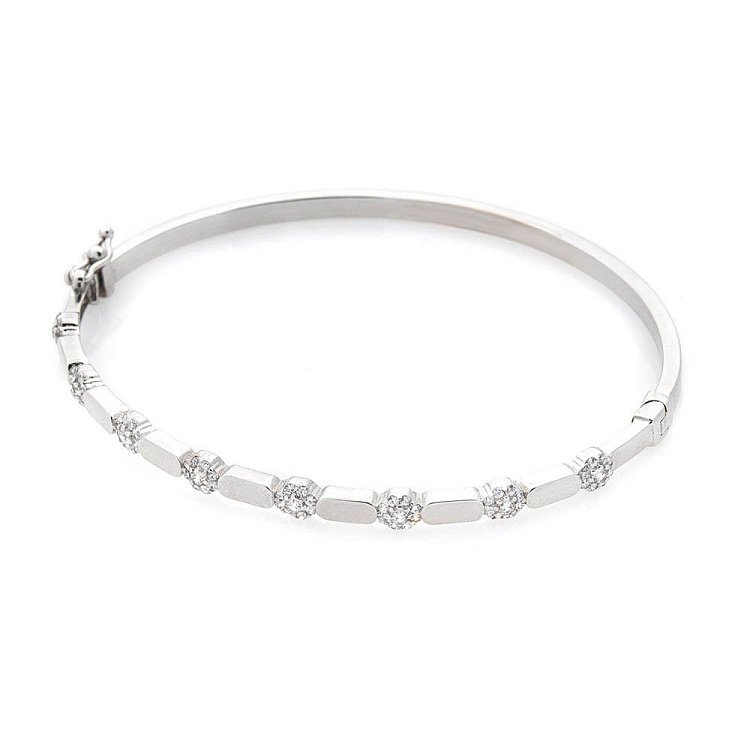 Золотий жорсткий браслет (фіаніти) б03366 від ювелірного магазину Онікс