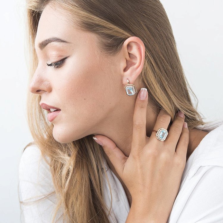 Серьги золотые с голубым топазом и фианитами с03117 от ювелирного магазина Оникс - 3