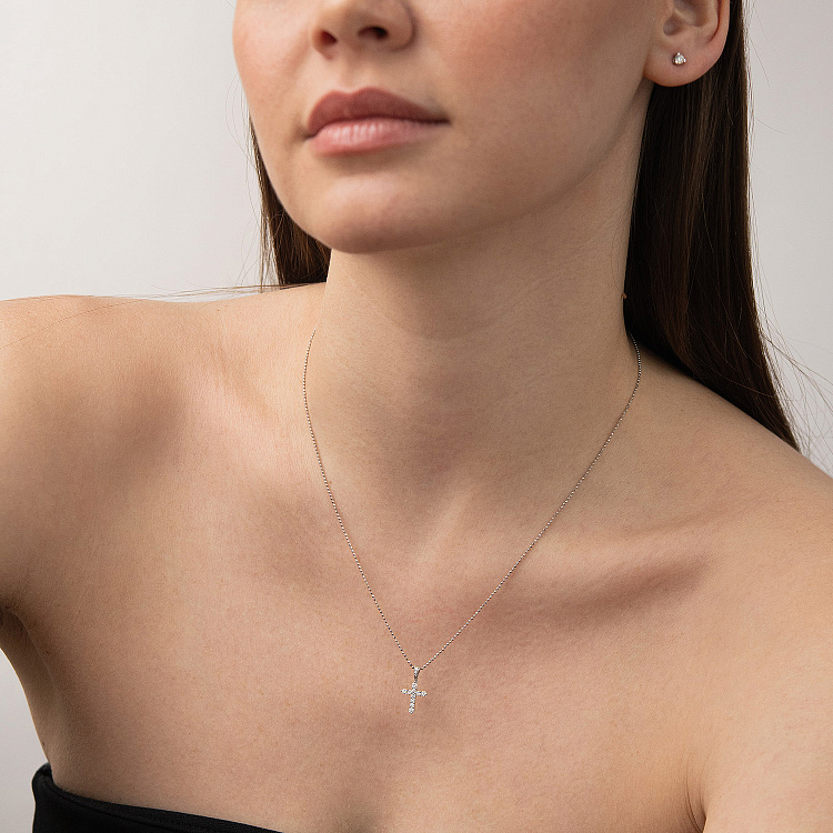 Крестик в белом золоте с бриллиантами пб0367ri от ювелирного магазина Оникс - 1