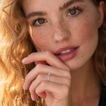 Заручальна золота каблучка з діамантами 228031121 №4