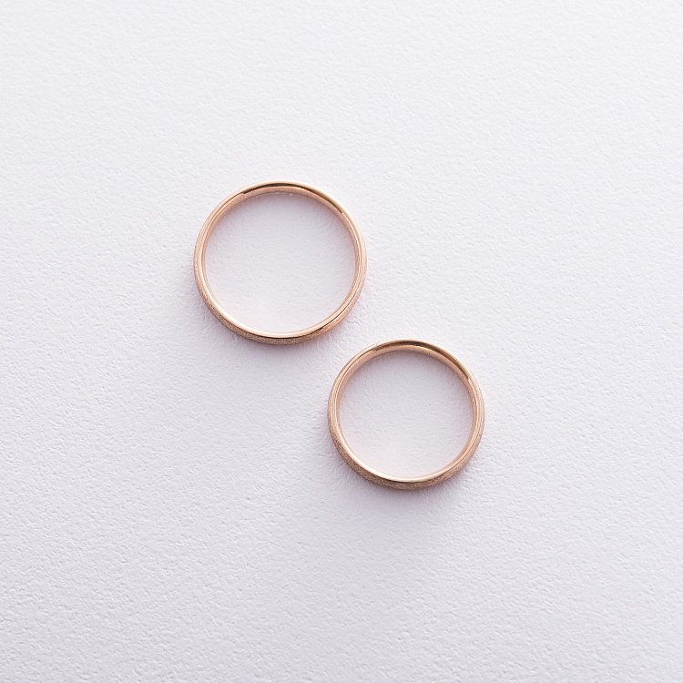 Золотое обручальное кольцо 3 мм (фантазийный мат) обр00406 от ювелирного магазина Оникс - 1