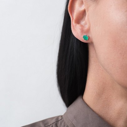 Золотые серьги-пусеты с ониксом с06404 №7